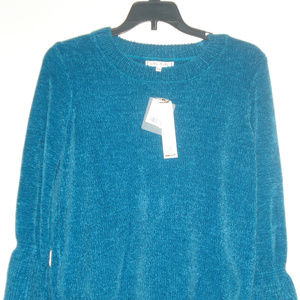WILLOW & CLAY women's blue bell-sleeved sweater